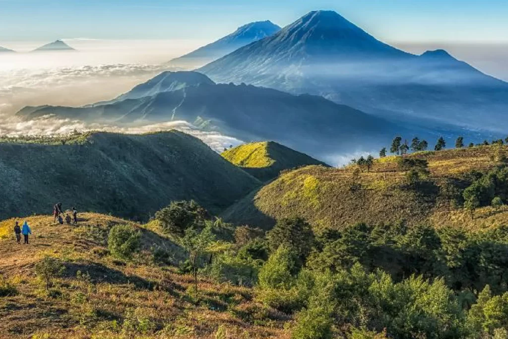 Destinasi Wisata Gunung Prau