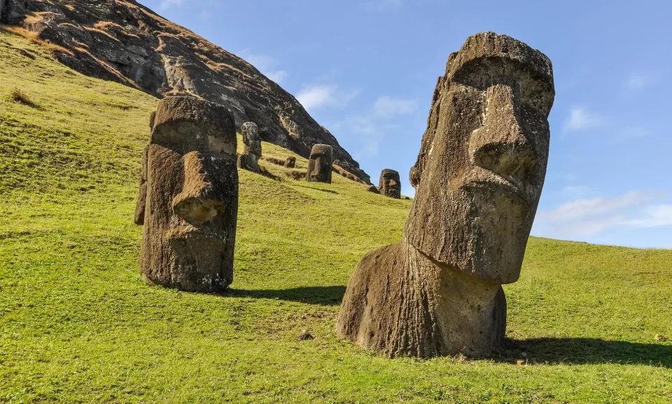 Pulau Kepala Batu, Keajaiban Moai di Pulau Paskah